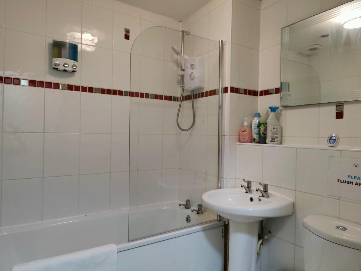 Liverpool City Centre Private Rooms Including Smart Tvs - With Shared Bathroom Экстерьер фото