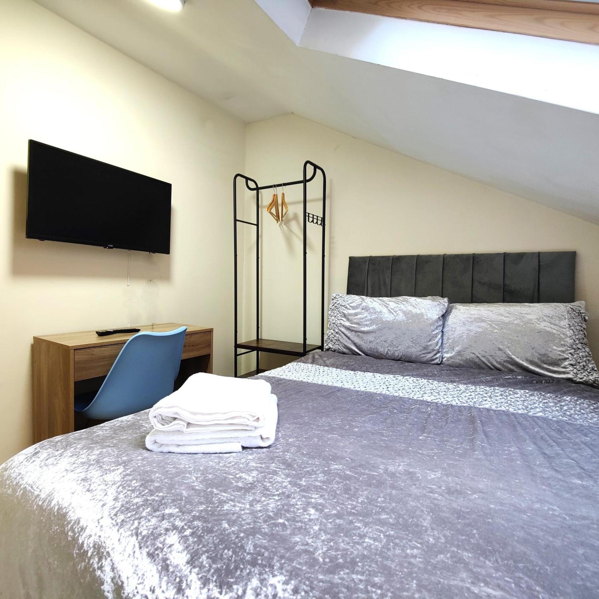 Liverpool City Centre Private Rooms Including Smart Tvs - With Shared Bathroom Экстерьер фото